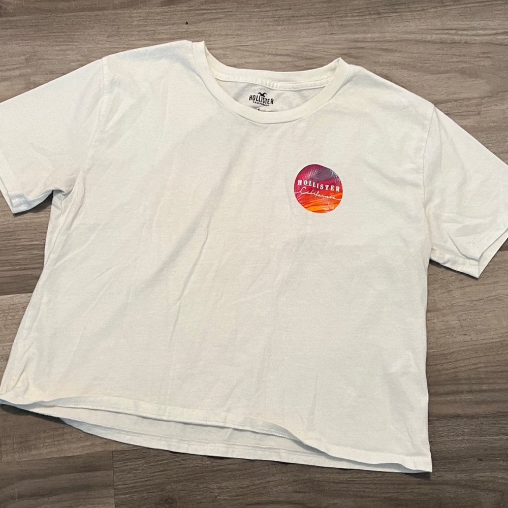 EUC Hollister White Graphic California Tee - Size Small